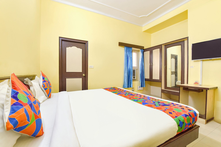 Room 4, Fabhotel Rajlaxmi Palace, Jaipur