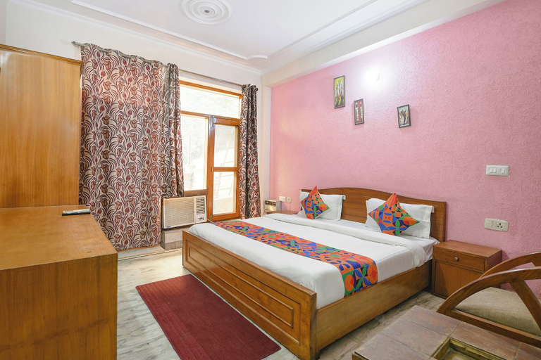 Room 5, Fabhotel The Paradise, Gurgaon