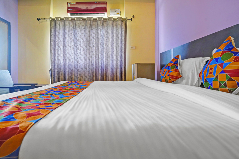 Room 3, Fabhotel Golden Horizon, North Goa