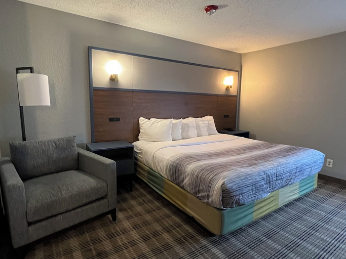 Bedroom 3, AmericInn by Wyndham Glendale/Milwaukee, Milwaukee