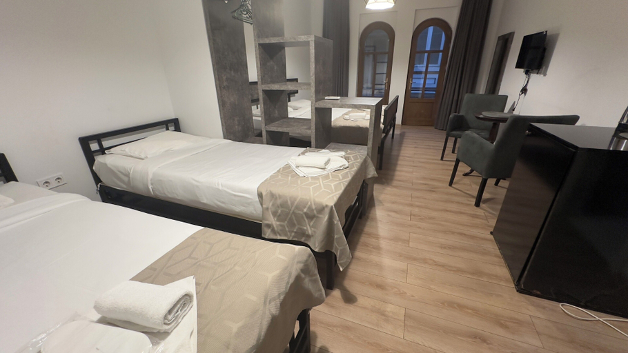 Room 4, HOTEL NICOLO, Tbilisi