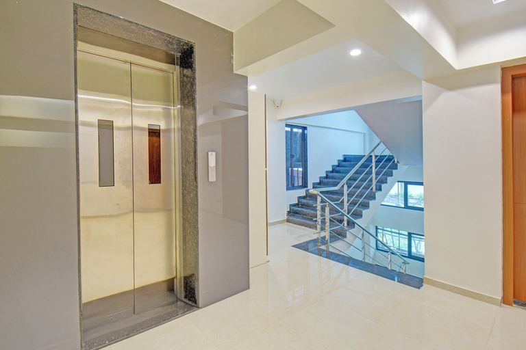 Elevator, Fabhotel New Moshi Grrand, Pune