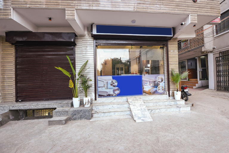 Property entrance 5, Fabhotel Kanchan Palace, Delhi