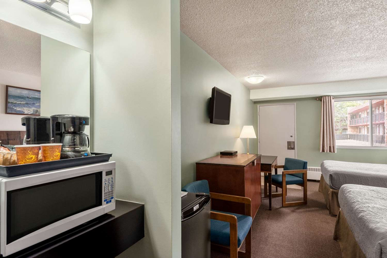 Others 5, Travelodge by Wyndham Swift Current, Division No. 8