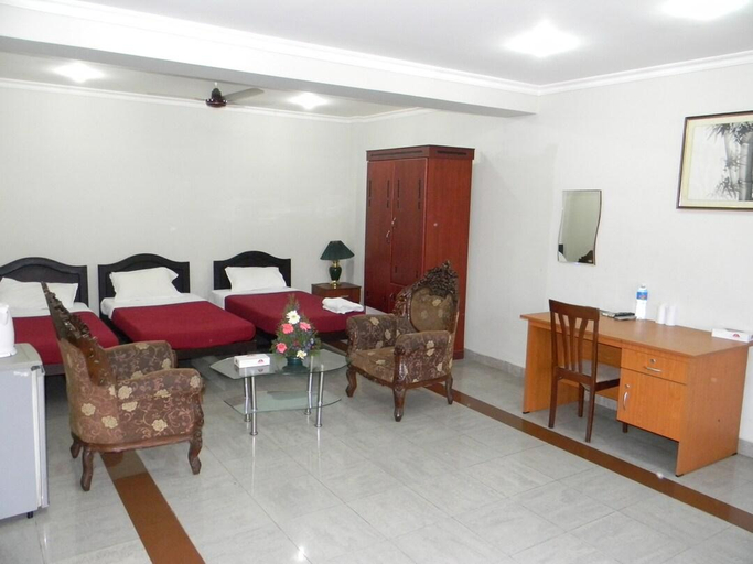 Others 1, Hotel Mothimahal, Thrissur