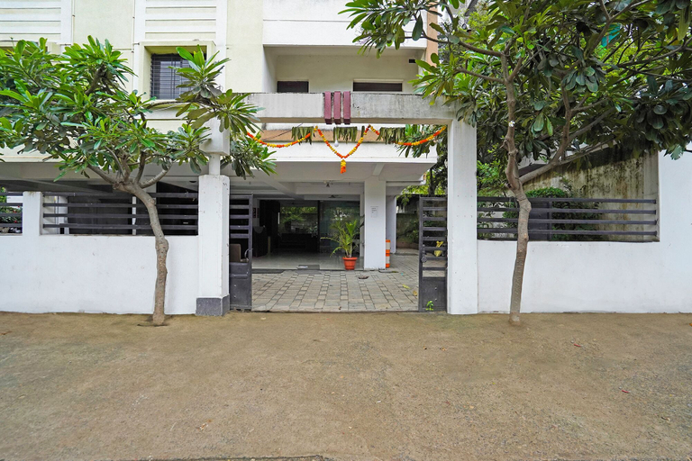 Property entrance, Fabhotel Club Metro, Nagpur