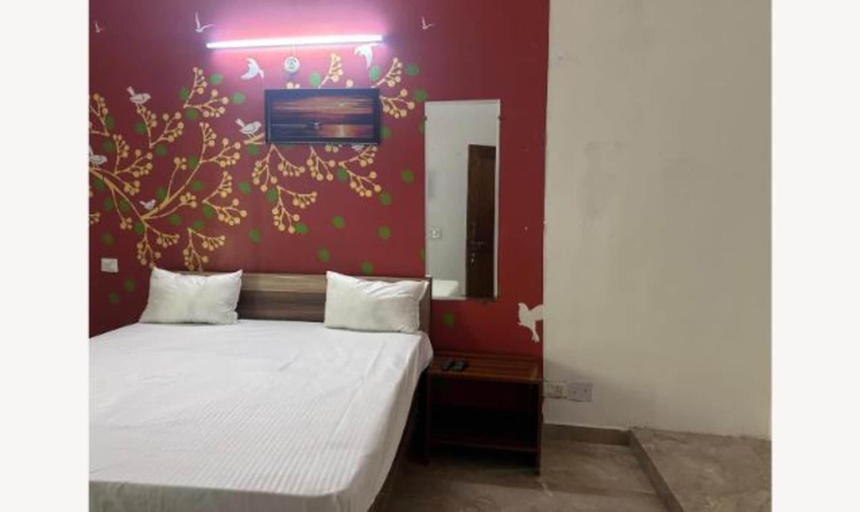 Room 5, Fabhotel Golden Palace I, Gautam Buddha Nagar