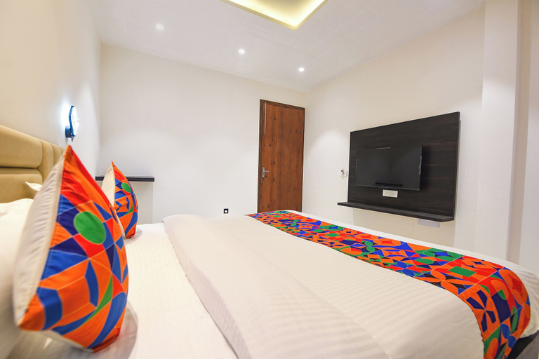 Room 2, Fabhotel Kings 3 Farm, Ludhiana