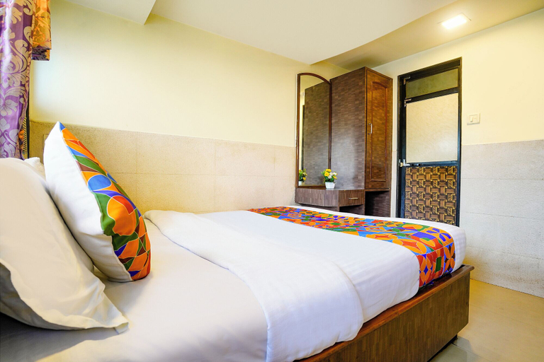 Room 2, Fabhotel Royal Residency Kurla, Mumbai Suburban
