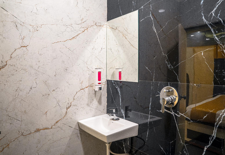 Bathroom 4, Open Hotel by Olive - Meet Me At, Bangalore