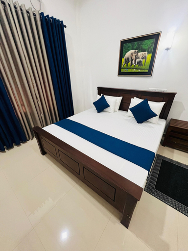 Room 5, Yala Mangora Inn, Thissamaharama