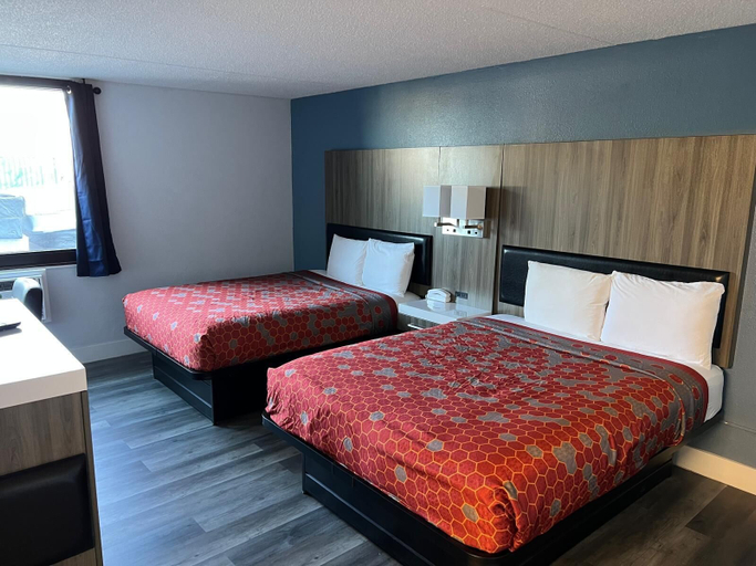 Room 2, Roseville Inn, Ramsey