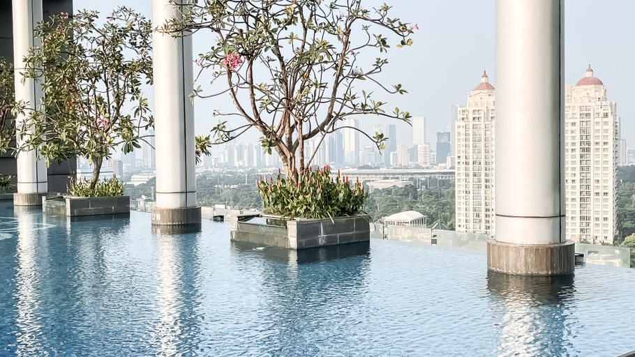 Others 2, Modern and Comfy 2BR with Extra Room at Four Winds Apartment By Travelio, Jakarta Selatan