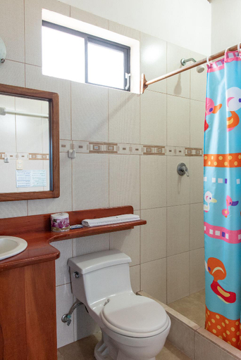 Bathroom, Hotel LA GRAN TORTUGA - ᯤ STARLINK, Isabela