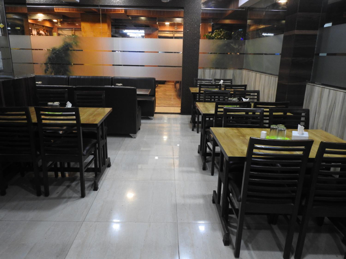 Restaurant 4, Lumora Shanti Kamal, Ahmadnagar