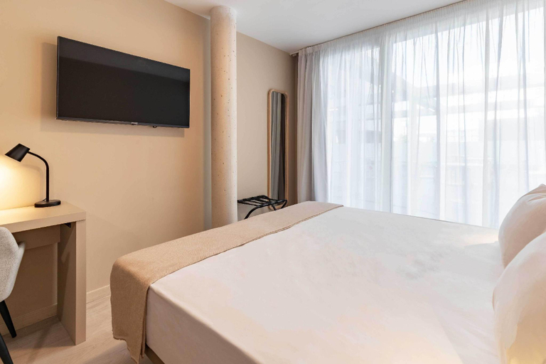 Bedroom 2, HQ Arena Hotel, Valencia