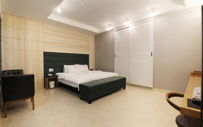 Bedroom 3, Changwon Masan Hotel Apple Tree, Masan
