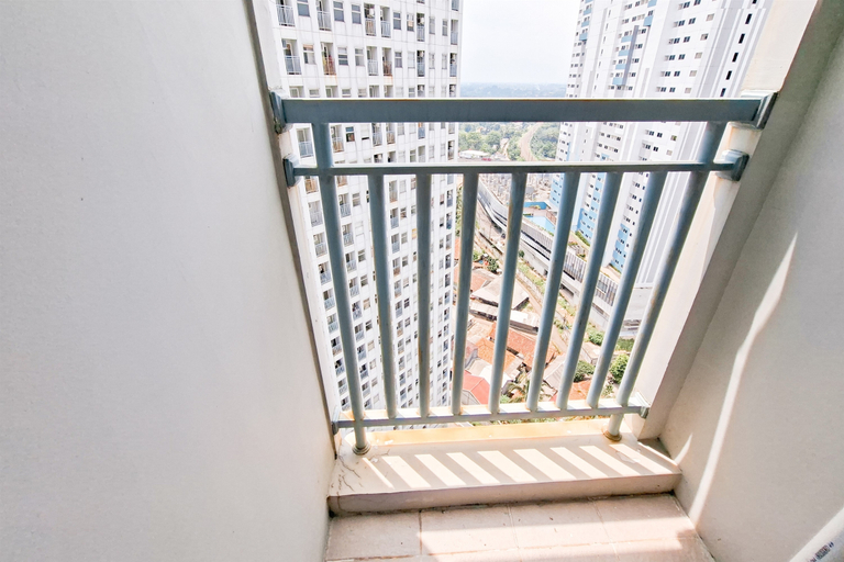 Simply Studio Apartment at Serpong Garden By Travelio, Tangerang