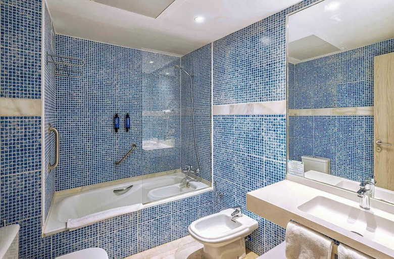 Bathroom 4, Benalmadena Palace Hotel Spa, Málaga