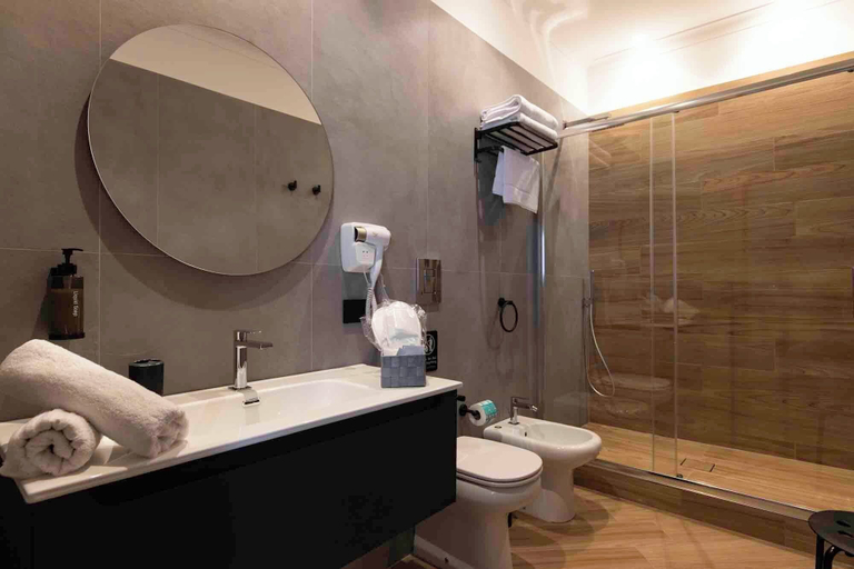 Bathroom 2, Dillo alla luna luxury apartament, Napoli