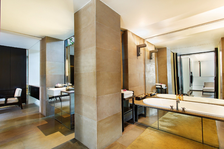 Bathroom 5, The Lodhi, Delhi