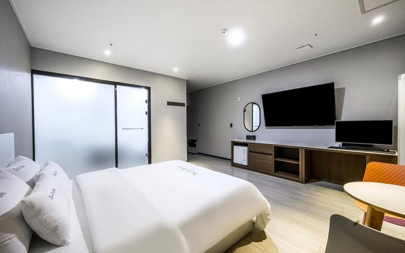 Bedroom 3, Gunsan The City Hotel, Gunsan