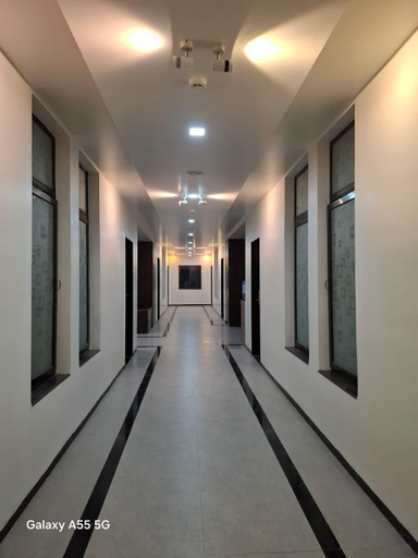 Others 2, Hotel Pride Executive, Satara