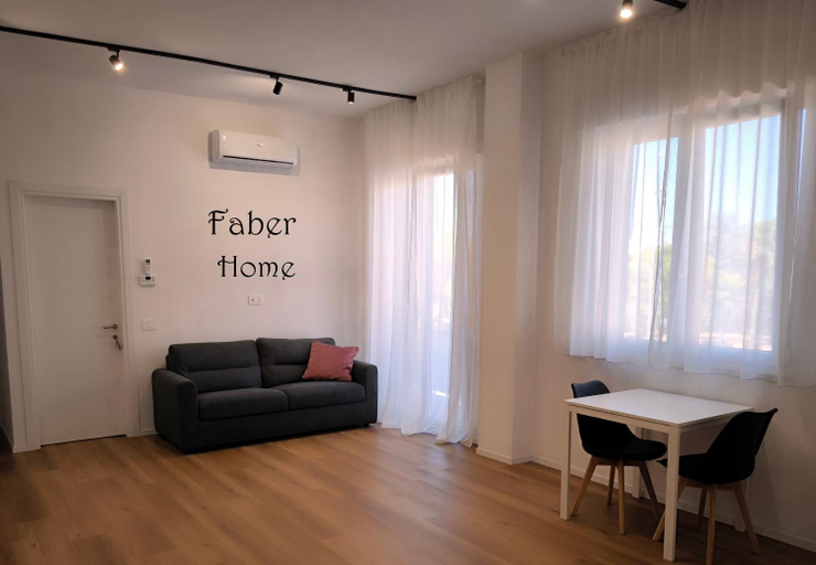 Others 5, Faber Home, Bari