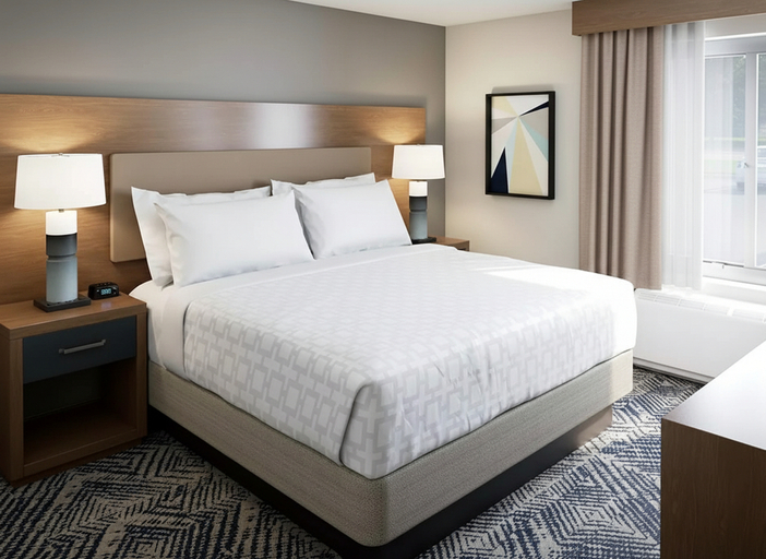 Bedroom 2, Candlewood Suites ST. JOHN’S CONFERENCE CENTRE by IHG, Division No. 1