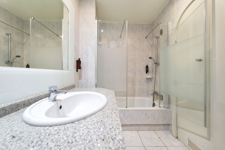 Bathroom 5, Monte Feliz, Las Palmas