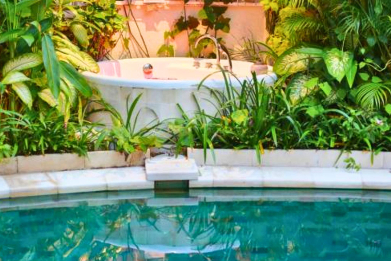 Sport & Beauty 2, Merry 1 BR Private Pool Villa & Jacuzzi, Badung