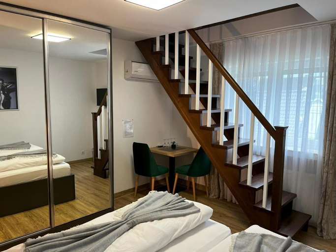 Bedroom 3, Hotel Dona, Rheinisch-Bergischer Kreis