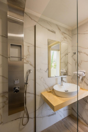 Bathroom 5, Pelagia Bay, Crete