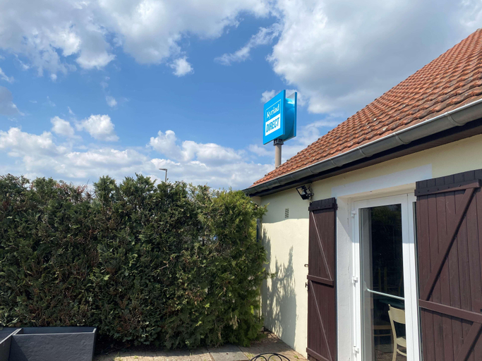 Exterior & Views 2, Kyriad Direct Chalon Sur Saone Nord (ex B&b Hotel , Saône-et-Loire