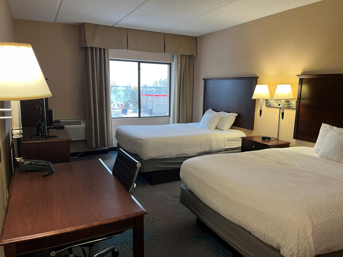 Bedroom 3, Days Inn by Wyndham Duluth Lakewalk, Saint Louis