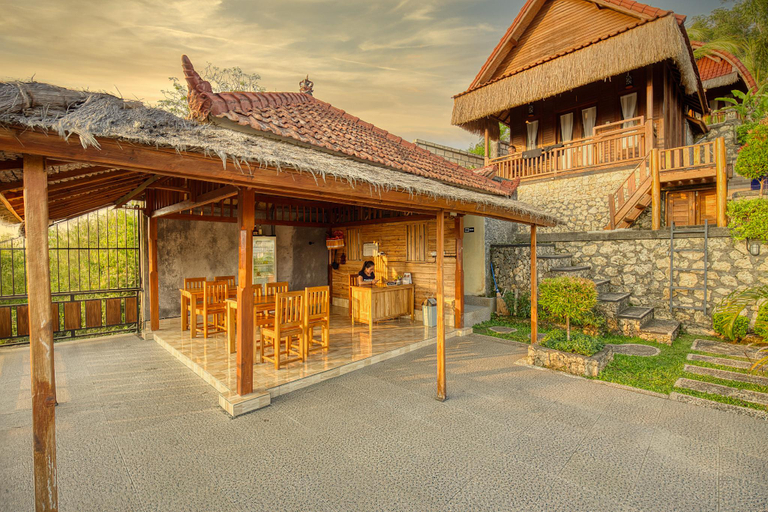 Interior view 2, Sebuluh Sunset Hill, Klungkung