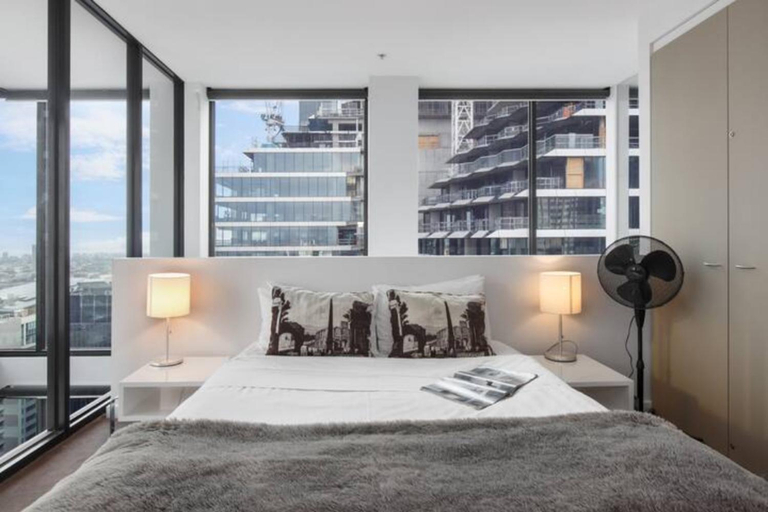 Bedroom 2, Incredible City Views in Convenient CBD Apartment, Melbourne