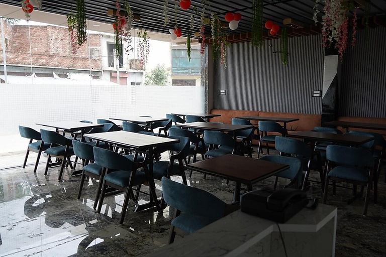 Food & Drinks 3, Green Sarovar Hotel , Mathura