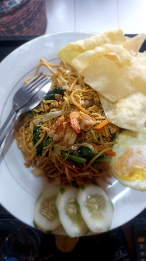 Food & Drinks 4, Siuri Cottages, Poso