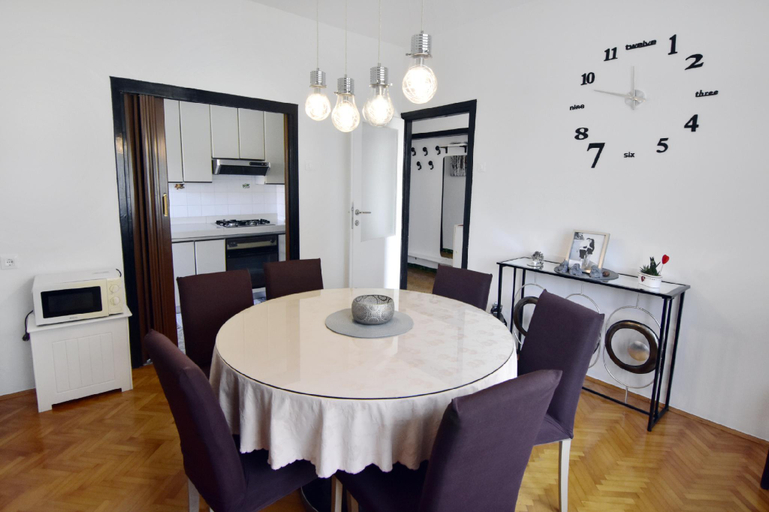 3, Spacious apartment in Umag with garden, Umag