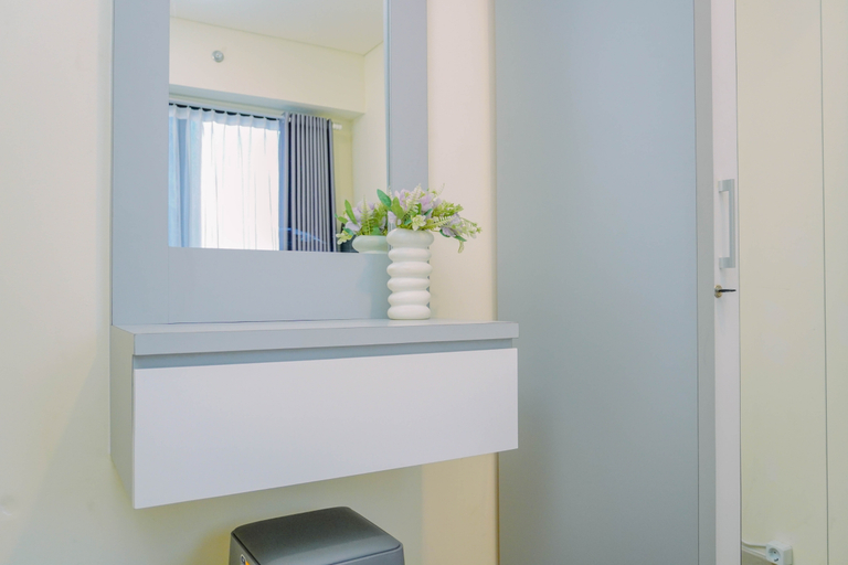 Bathroom 3, Lavish and Spacious 2BR at Meikarta Apartment By Travelio, Cikarang