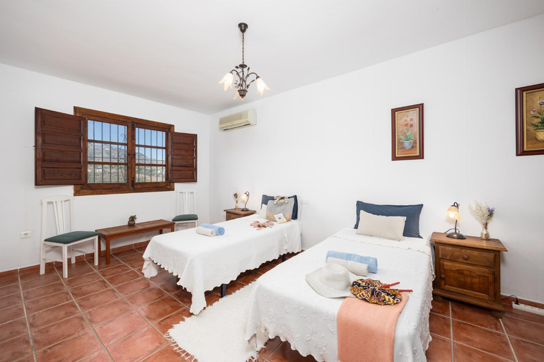 Facilities 4, Villa Finca Los Corbachos, Málaga