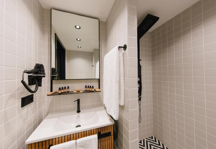 Bathroom 4, Hotel 21, Tbilisi