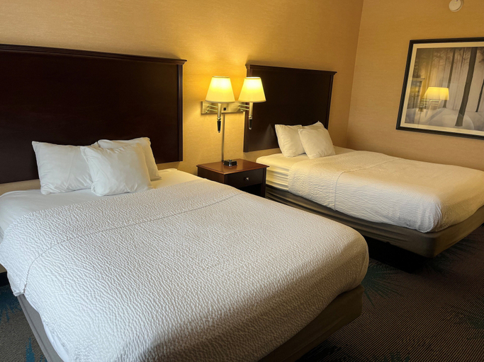 Bedroom 3, Days Inn by Wyndham Duluth Lakewalk, Saint Louis