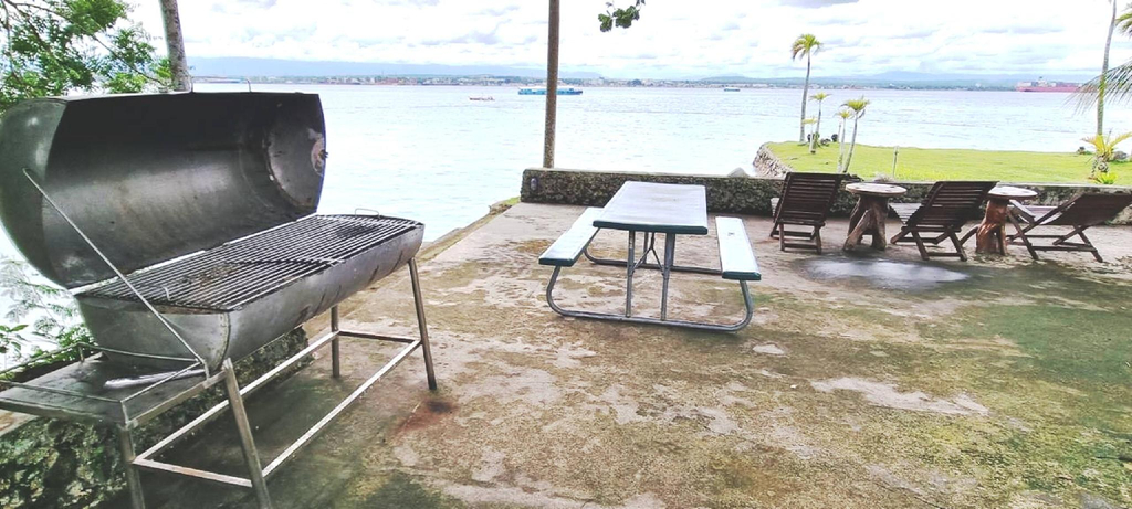 4, Casa G Private BeachfrontYour own private beach, Samal City