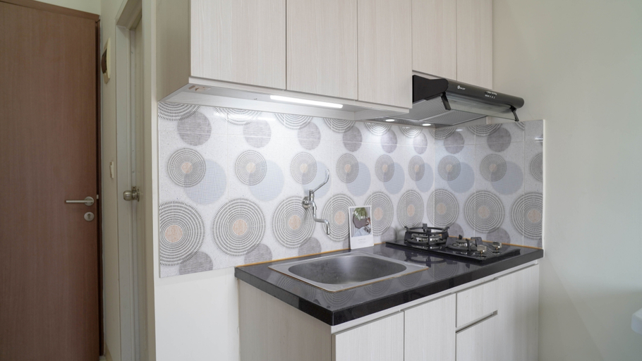 Others 4, White Tone 2BR at Podomoro Golf View Apartment By Travelio, Bogor