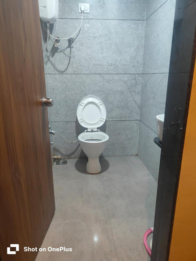Bathroom 5, Hotel V R Villa, Vadodara