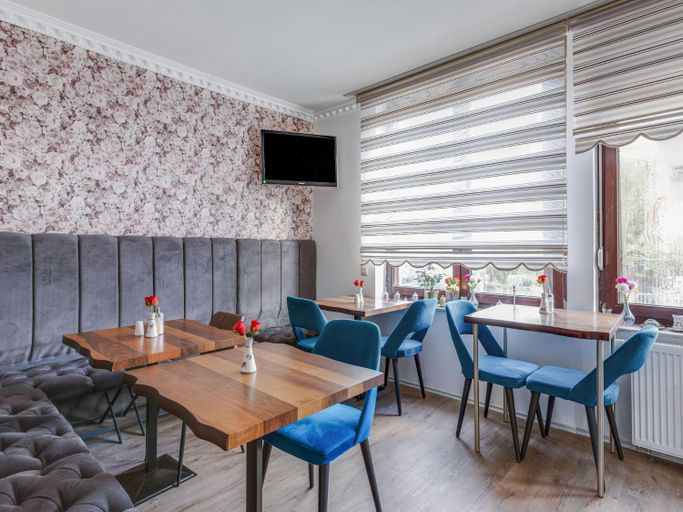 Food & Drinks, Apartment in Oberhausen near Dusseldorf, Oberhausen
