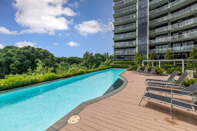 3, Executive Balcony Apartment in Central Canberra, Canberra