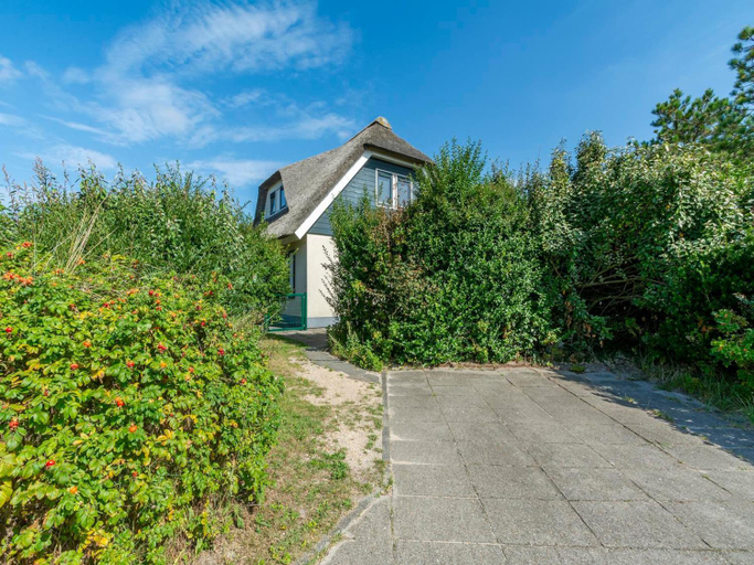 Exterior view 3, Duynopgangh 47 villa in Julianadorp for 6-guests, Den Helder